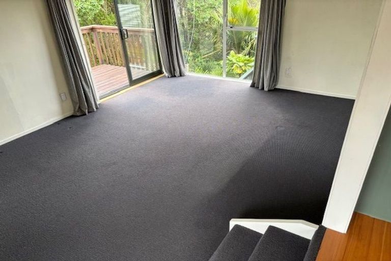 Photo of property in 28 Hiwihau Place, Glenfield, Auckland, 0629