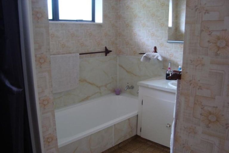 Photo of property in 96b Vale Street, Otumoetai, Tauranga, 3110