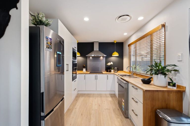 Photo of property in 1/725 Main North Road, Belfast, Christchurch, 8051