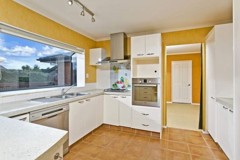 Photo of property in 16 Adelphi Place, Albany, Auckland, 0632