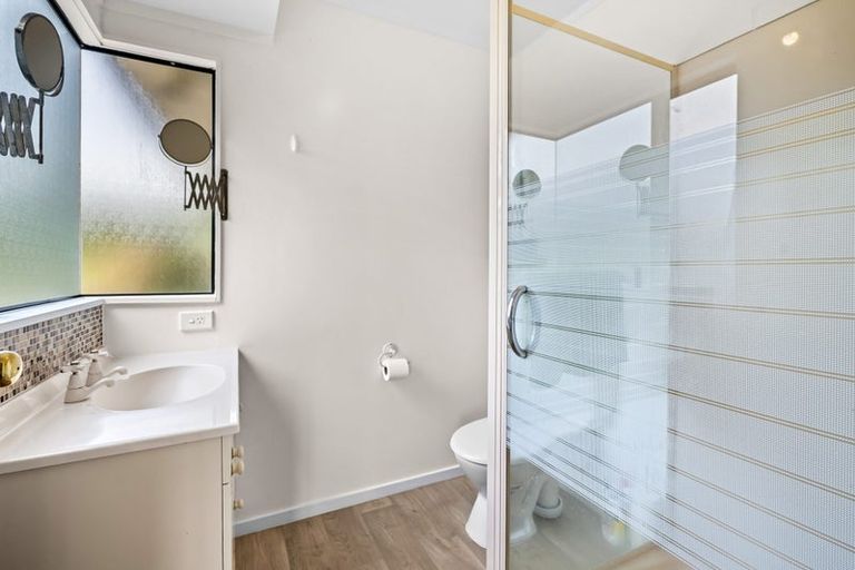 Photo of property in 29 Pataua Road North, Whareora, Whangarei, 0175