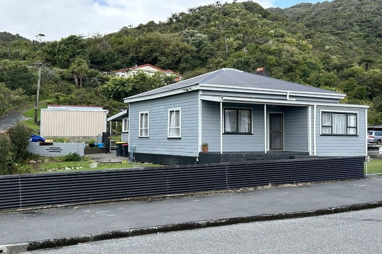Photo of property in 149 Bright Street, Cobden, Greymouth, 7802