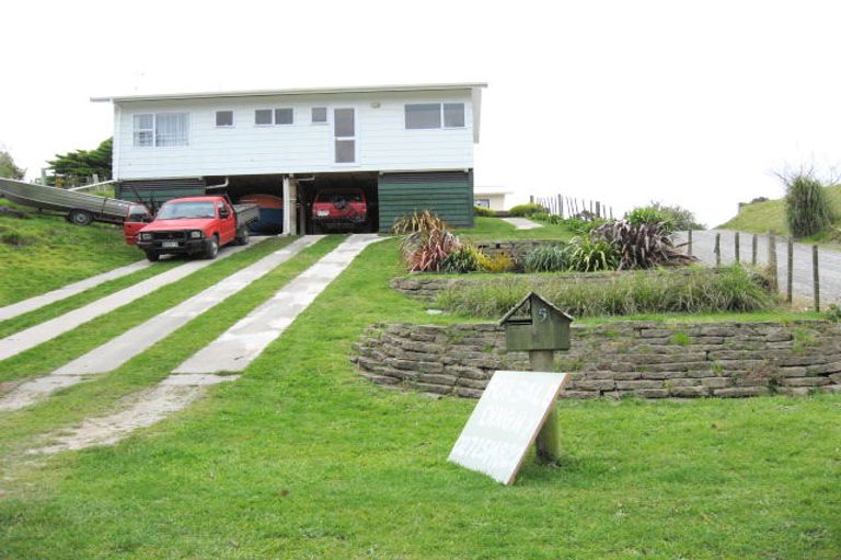 Photo of property in 5 Tieko Street, Otaihanga, Paraparaumu, 5036