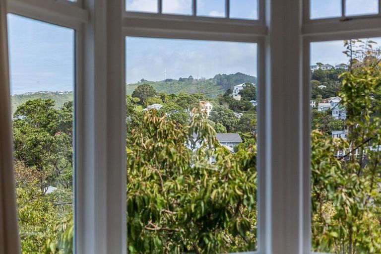 Photo of property in 22 Plunket Street, Kelburn, Wellington, 6012