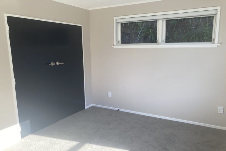 Photo of property in 38 August Street, Stokes Valley, Lower Hutt, 5019