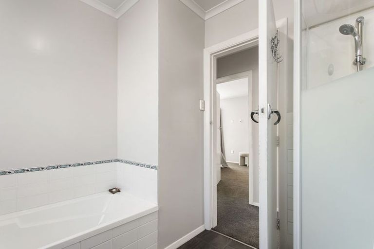 Photo of property in 21 Halliwell Avenue, Papanui, Christchurch, 8052