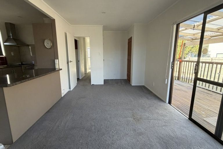 Photo of property in 57 Catkin Crescent, Papatoetoe, Auckland, 2025