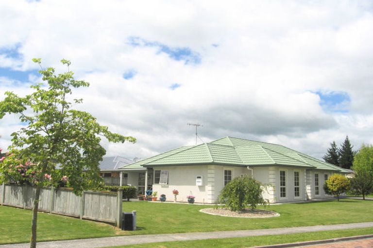 Photo of property in 6 Alba Place, Cambridge, 3434