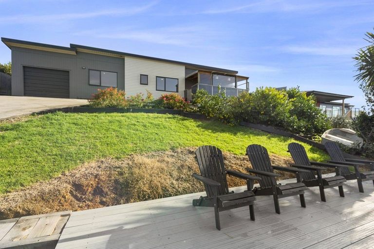 Photo of property in 18 Puka Place, Raglan, 3225