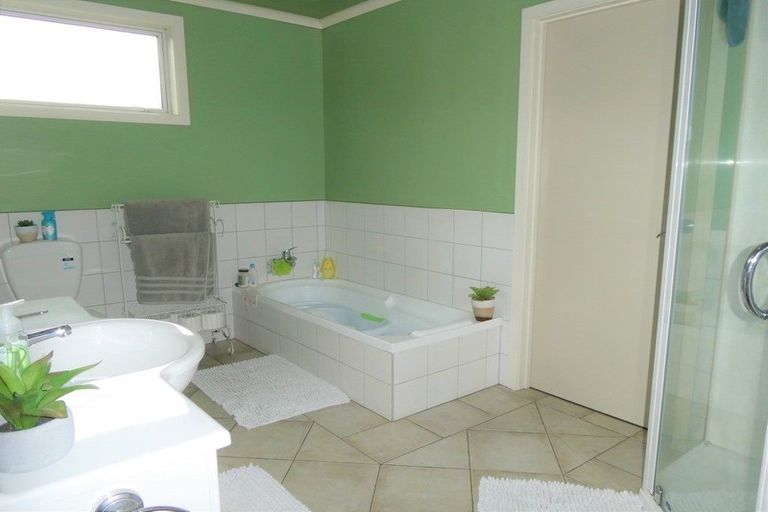 Photo of property in 187 Main South Road, Karoro, Greymouth, 7805