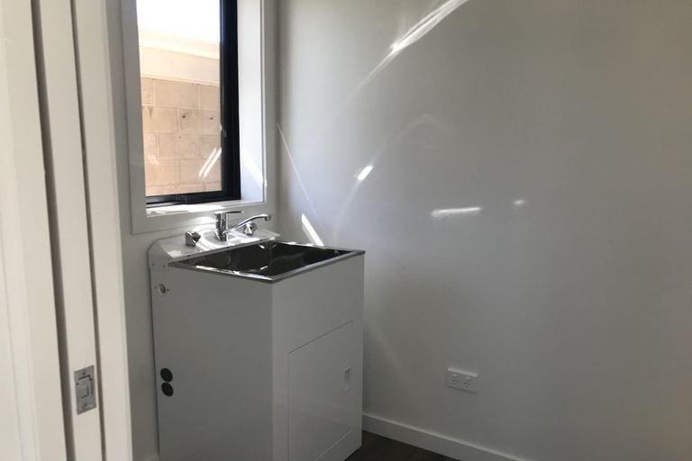 Photo of property in 2 Bell Crescent, Concord, Dunedin, 9018