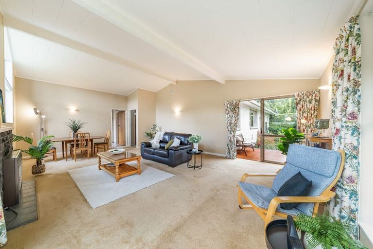 Photo of property in 14a Forest Road, Pinehaven, Upper Hutt, 5019