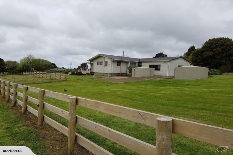 Photo of property in 440 Taupaki Road, Kumeu, 0892