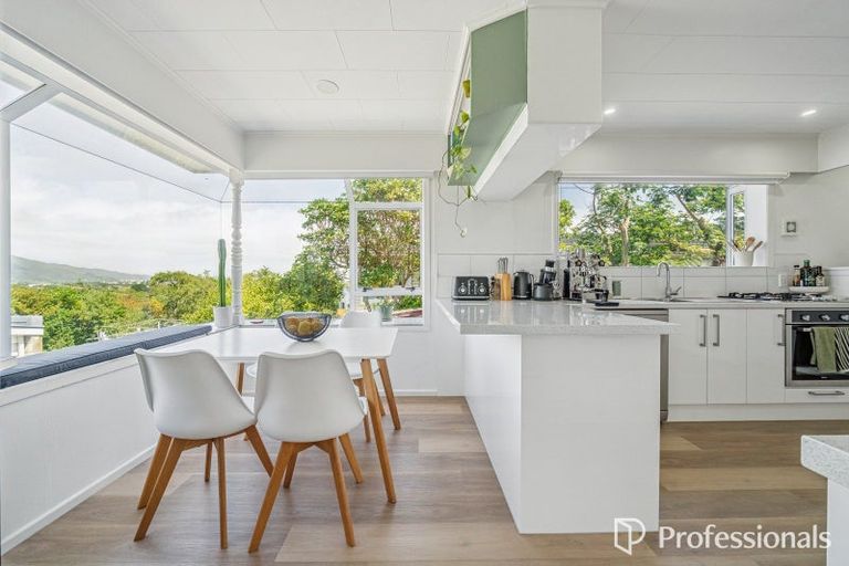 Photo of property in 10 Major Drive, Kelson, Lower Hutt, 5010