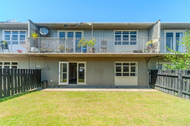 Photo of property in Wellway Flats, 45 Mcparland Street, Ebdentown, Upper Hutt, 5018