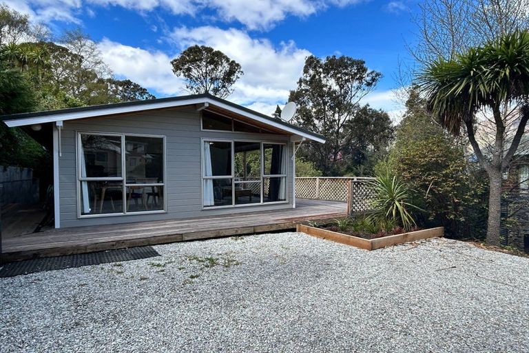 Photo of property in 8 Evergreen Place, Sunshine Bay, Queenstown, 9300