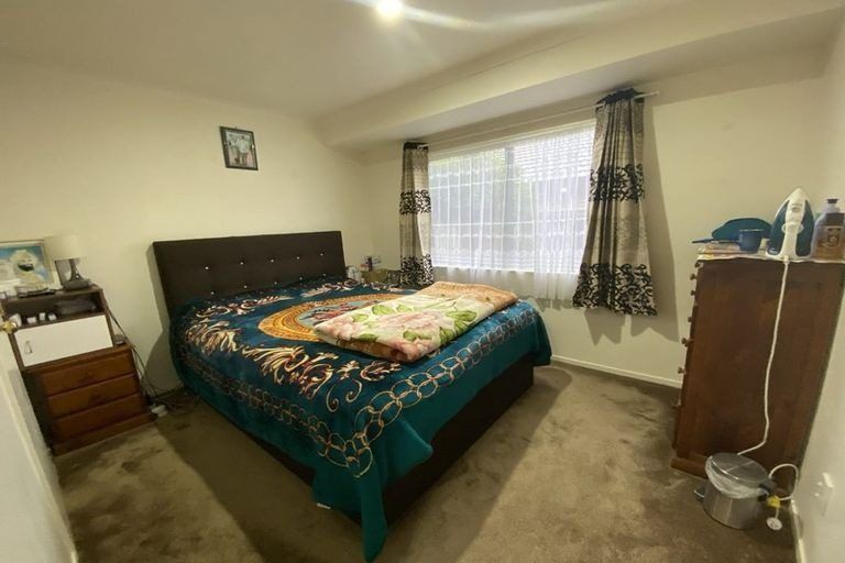 Photo of property in 2 Portrush Lane, Takanini, 2112