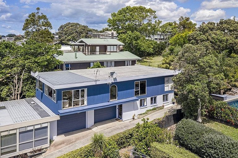 Photo of property in 1/22 Lansdowne Street, Bayswater, Auckland, 0622