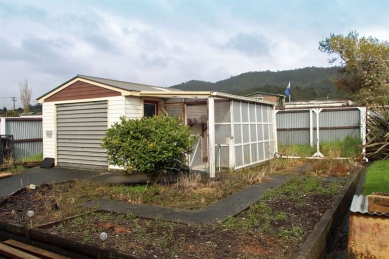 Photo of property in 7 Seddon Street, Runanga, 7803