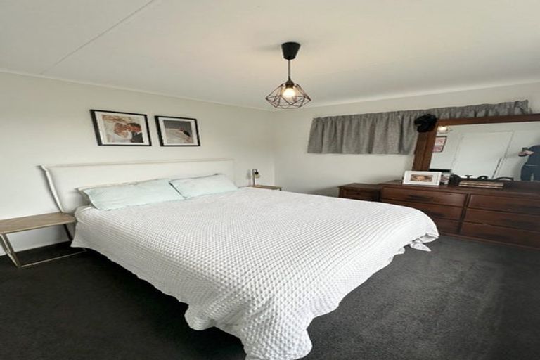 Photo of property in 29 Sutton Avenue, Clive, 4102