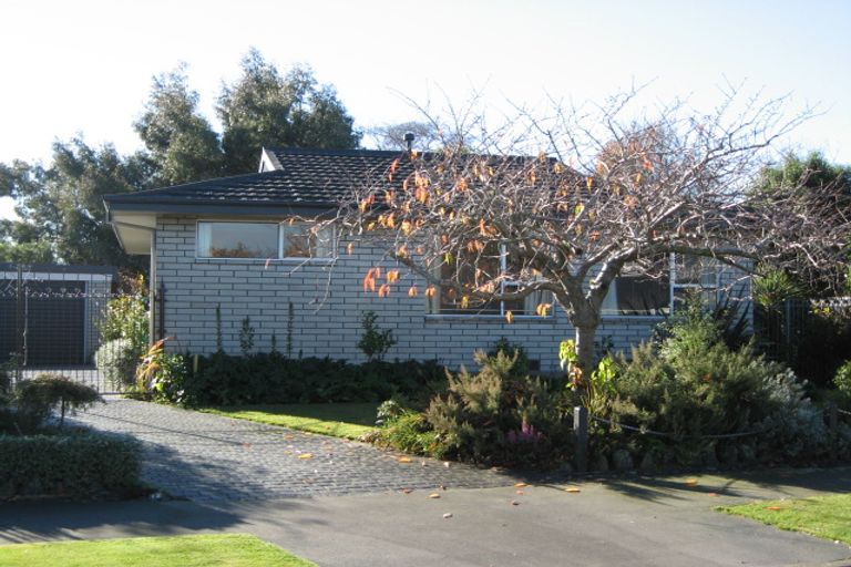 Photo of property in 18 Bidwell Place, Hillmorton, Christchurch, 8025