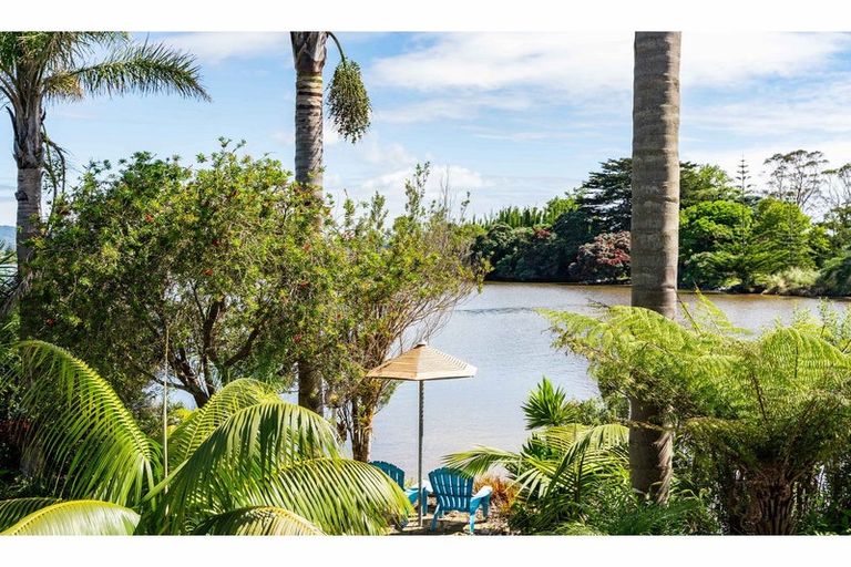 Photo of property in 13 Black Swamp Road, Mangawhai, 0975