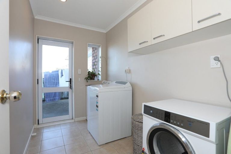 Photo of property in 104 Kelvin Grove Road, Kelvin Grove, Palmerston North, 4414