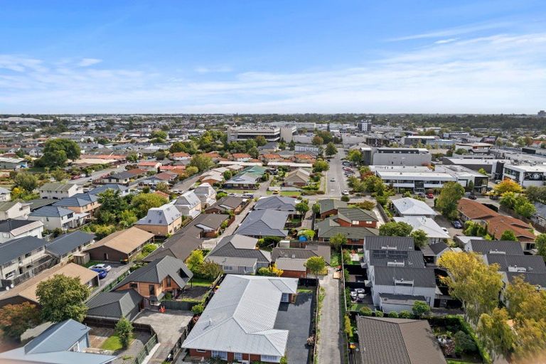 Photo of property in 96a Picton Avenue, Riccarton, Christchurch, 8011