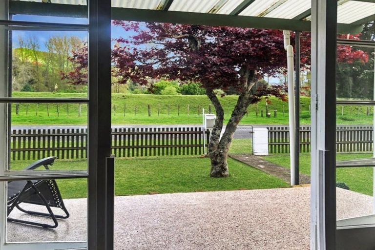 Photo of property in 16 Esplanade, Taumarunui, 3920