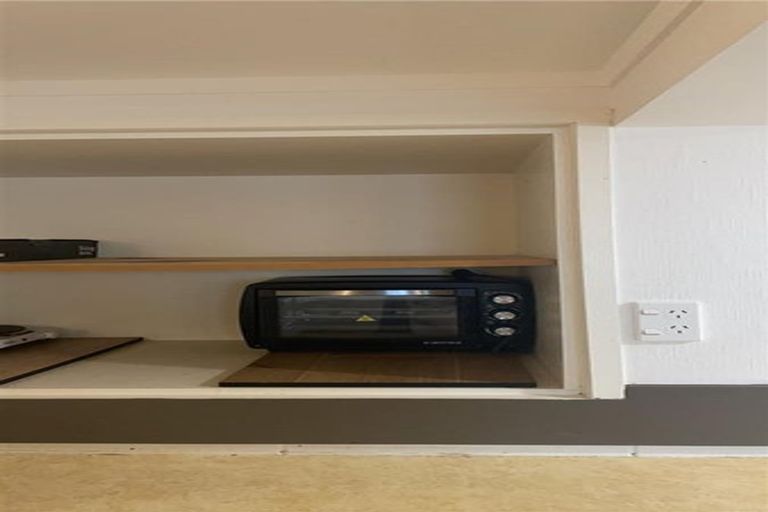 Photo of property in 209a Sturges Road, Henderson, Auckland, 0612