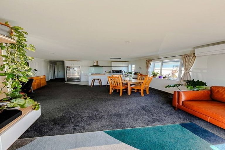 Photo of property in 21 Harore Road, Takanini, 2112