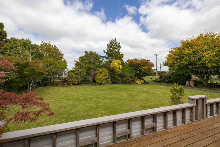 Photo of property in 38 Pipiroa Road, Ngatea, 3503