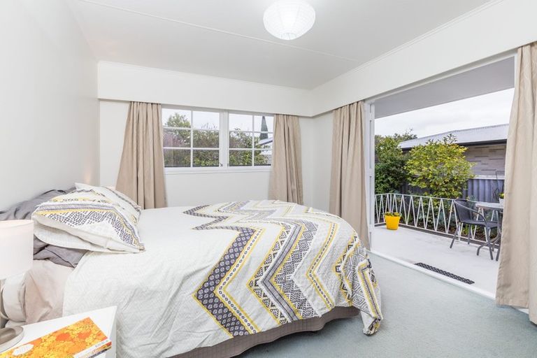 Photo of property in 8 James Cook Street, Havelock North, 4130