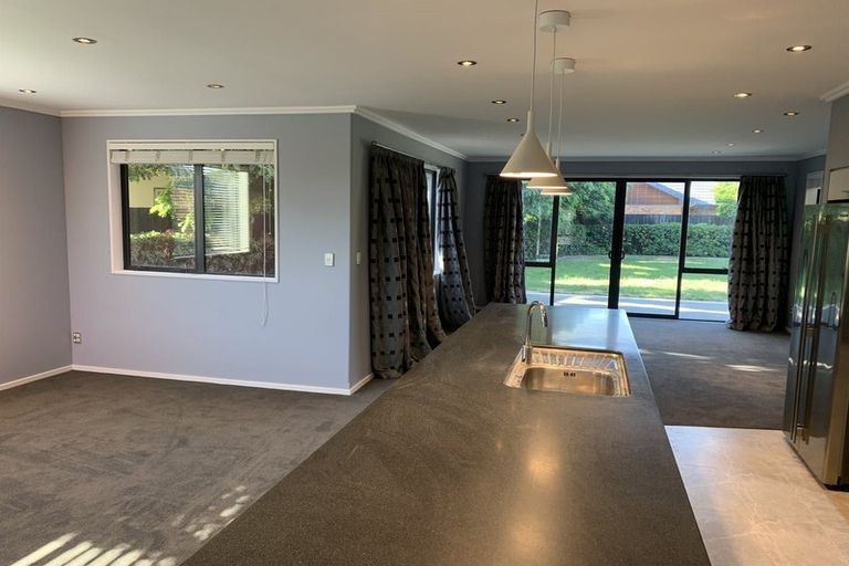 Photo of property in 3 Foresters Crescent, Parklands, Christchurch, 8083