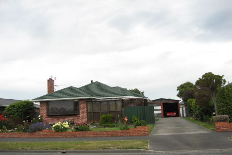 Photo of property in 48 Niven Street, Avondale, Christchurch, 8061