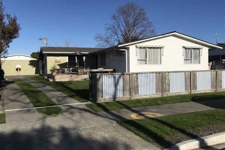 Photo of property in 27 Moorhouse Street, Taradale, Napier, 4112