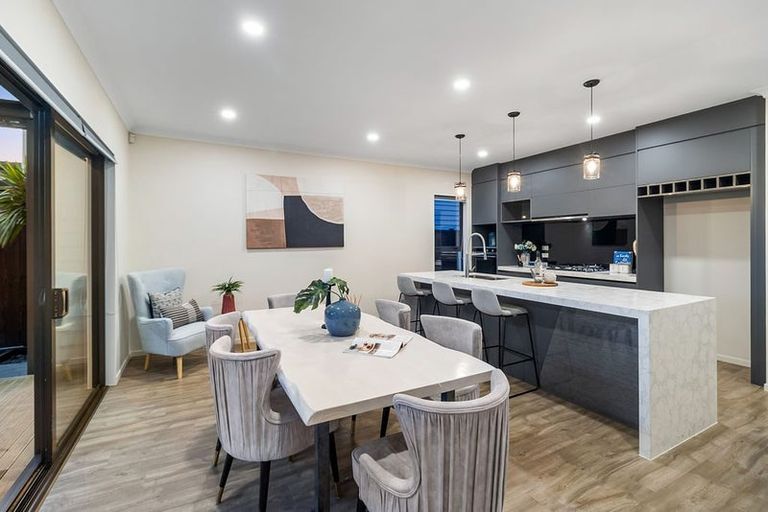 Photo of property in 265 Flat Bush School Road, Flat Bush, Auckland, 2019