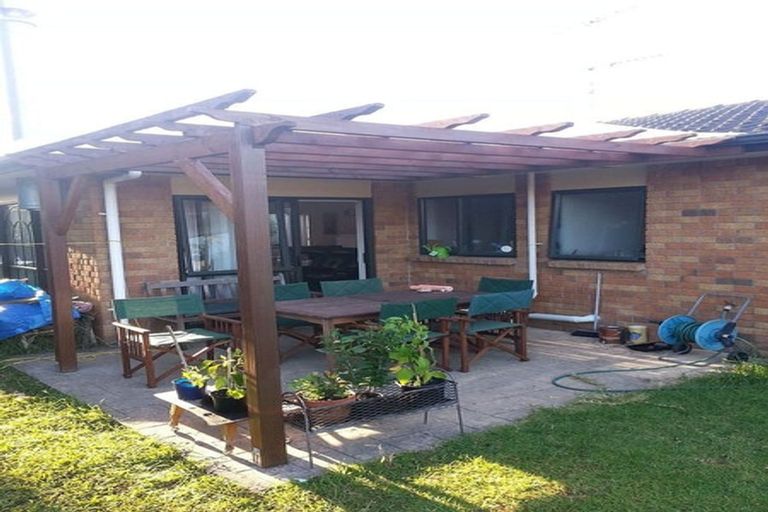 Photo of property in 13 Riplington Road, Huntington Park, Auckland, 2013