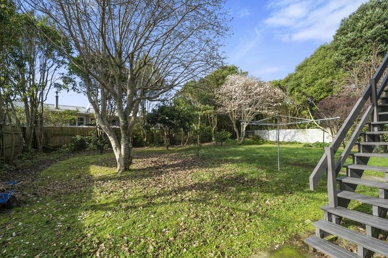 Photo of property in 25 Park Avenue, Waikanae, 5036
