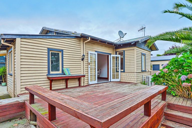 Photo of property in 408 Alexandra Street, Hastings, 4122