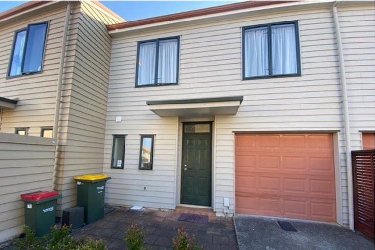 Photo of property in Tuscany Towers, 31/1 Ambrico Place, New Lynn, Auckland, 0600