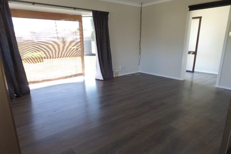 Photo of property in 10 Oakdale Street, Avonhead, Christchurch, 8042