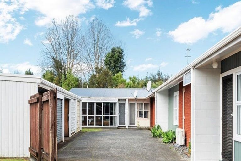 Photo of property in 3/37 Western Hills Drive, Kensington, Whangarei, 0112