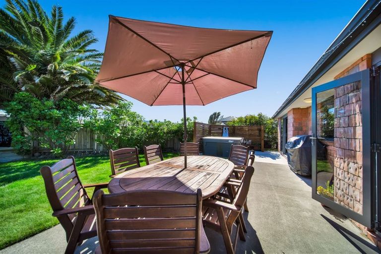 Photo of property in 5a James Drive, Bell Block, New Plymouth, 4312