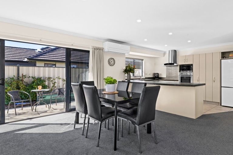 Photo of property in 21 Pinotage Drive, Greenmeadows, Napier, 4112