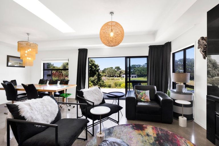 Photo of property in 6 Aytoun Street, Opunake, 4616