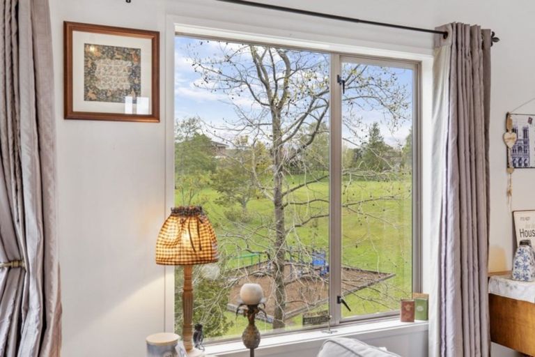 Photo of property in 6 Portland Street, Welcome Bay, Tauranga, 3112