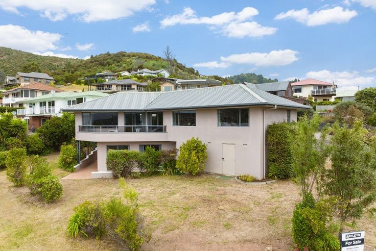 Photo of property in 68 Moana View Road, Waikawa, Picton, 7220