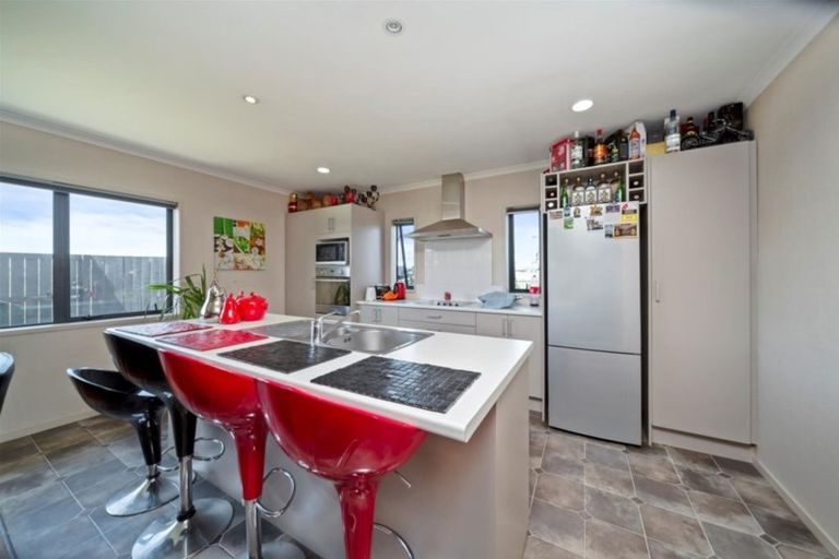 Photo of property in 14 Reremoana Close, Hawera, 4610