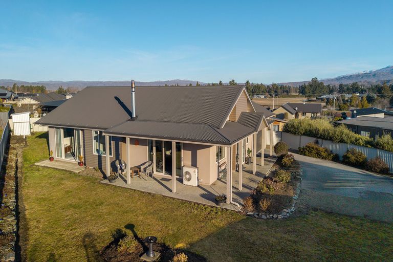 Photo of property in 12 Chandler Crescent, Clyde, 9330